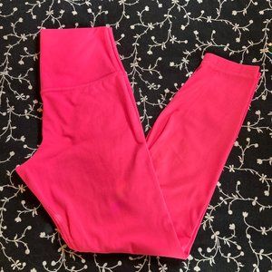 LOVE TREE Hot Pink Leggings. Size Medium.